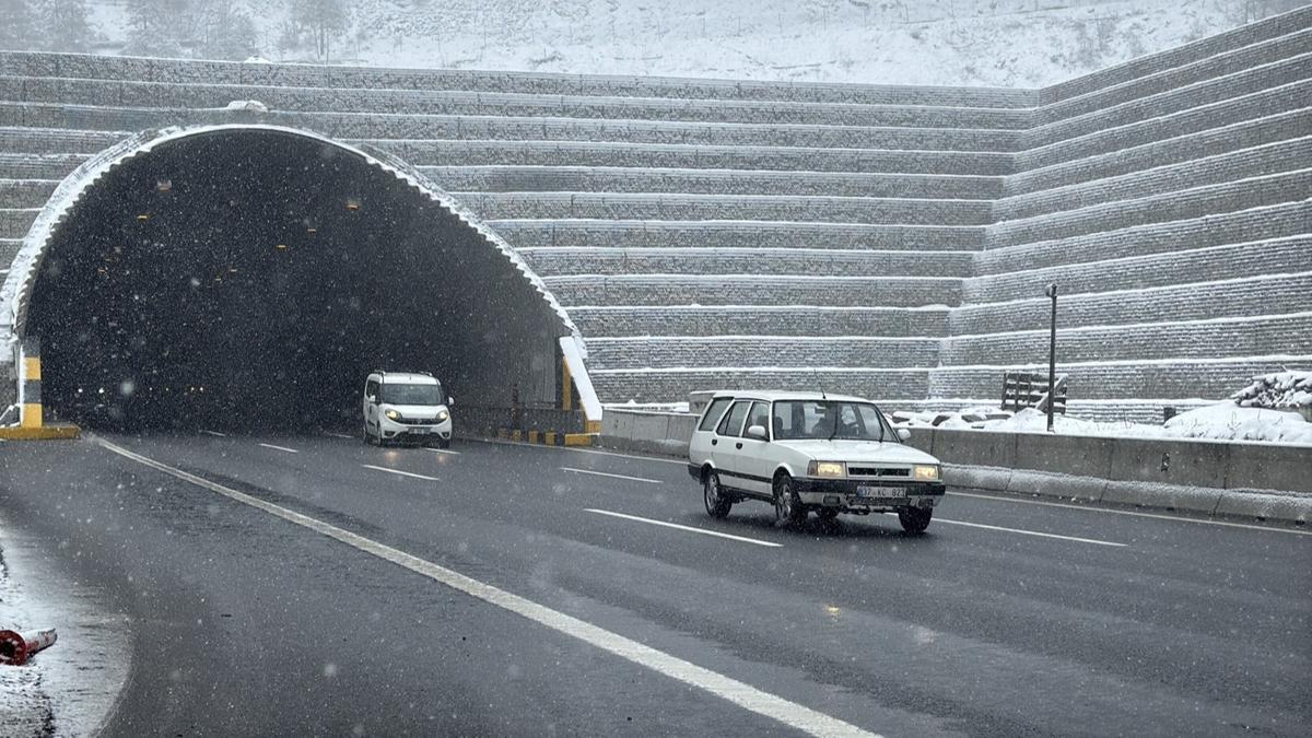 Bolu Da'nda kar ya etkisini srdryor 