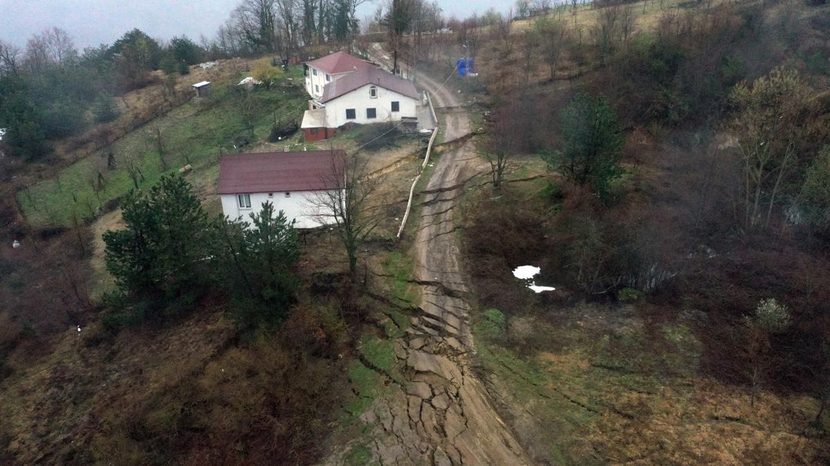 Kastamonu'da heyelan! 2 ev zarar grd