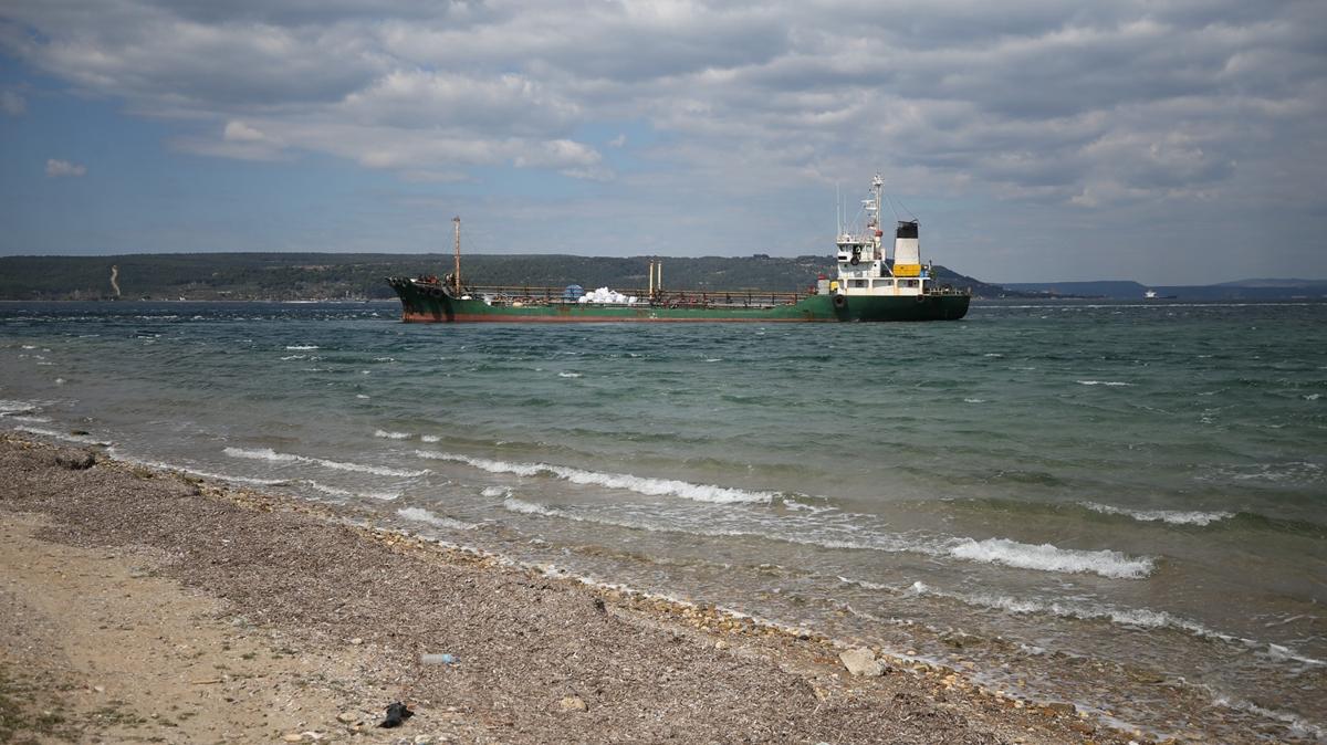 Tanker karaya oturdu