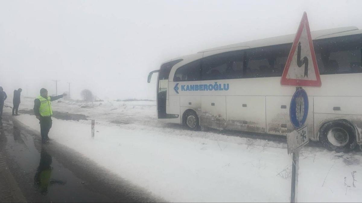 Yozgat'ta yolcu otobs kara sapland
