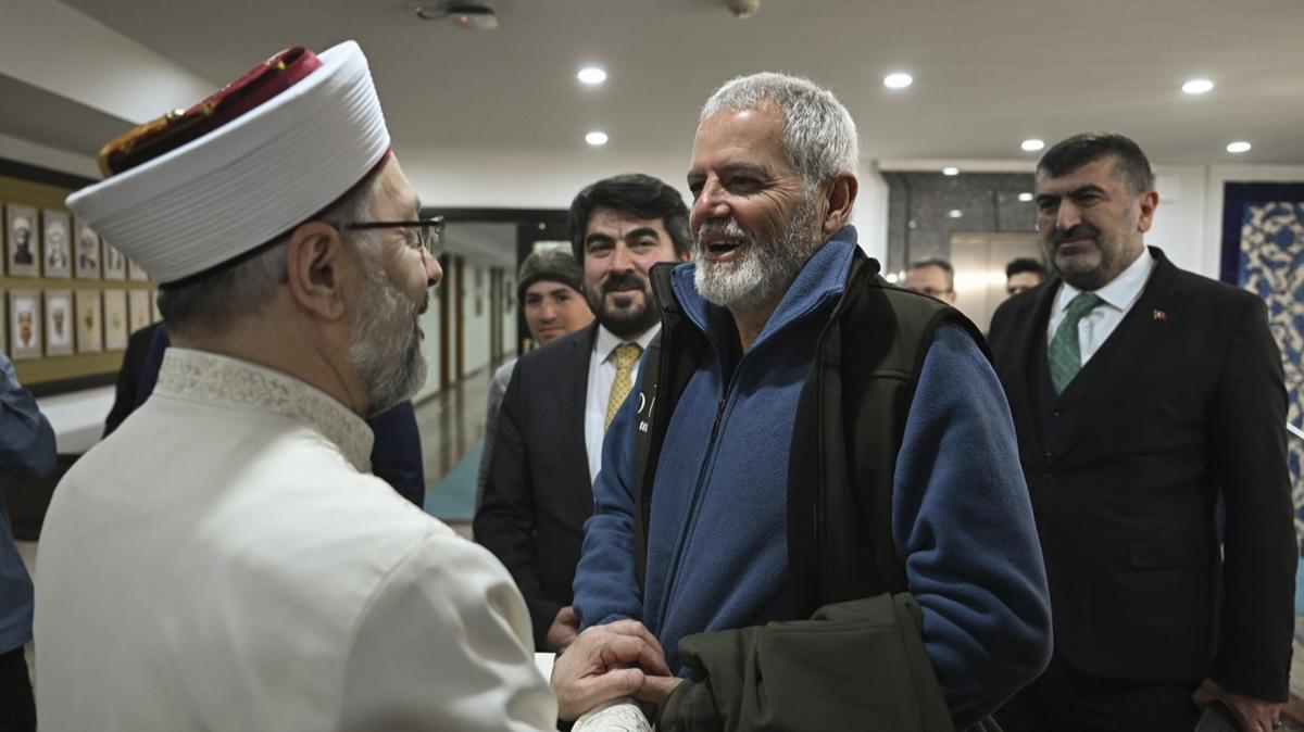 Diyanet leri Bakan Erba, at srtnda hac yolculuuna kan hac adaylar ile bir araya geldi 