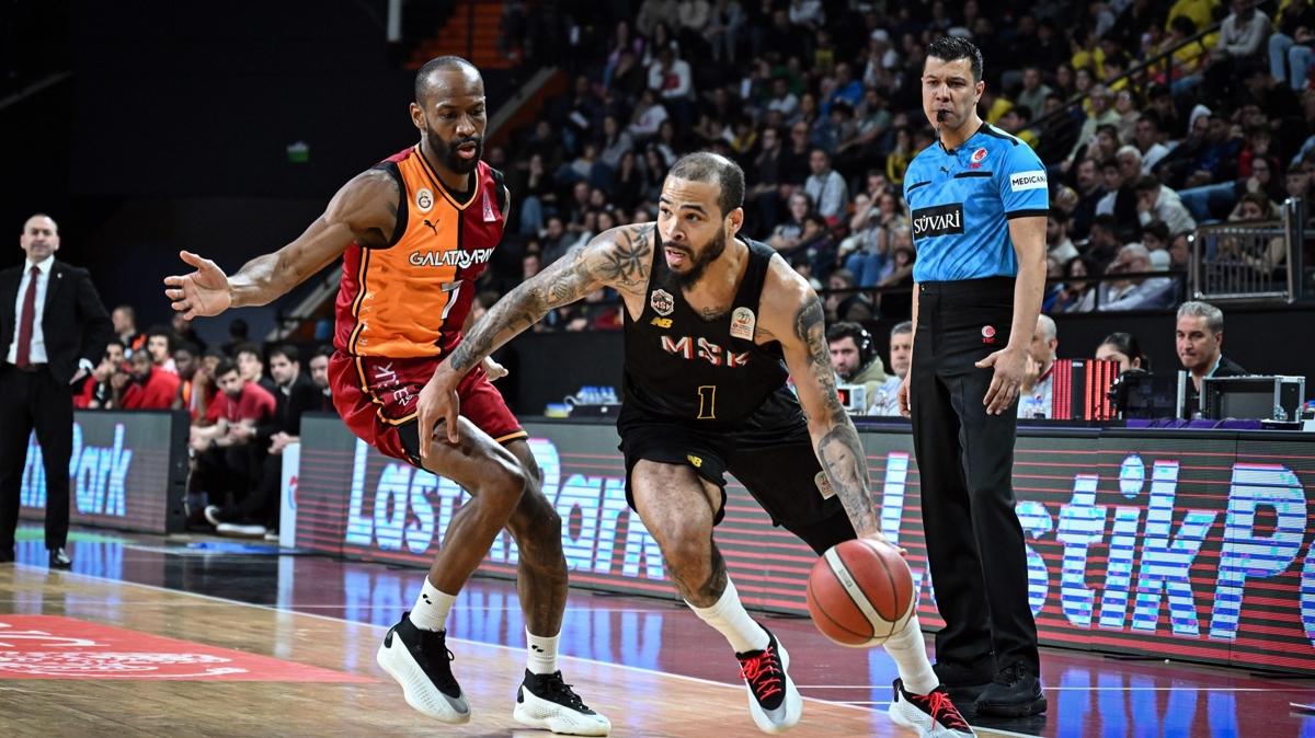 Mersin Spor, Galatasaray karsnda zorlanmad