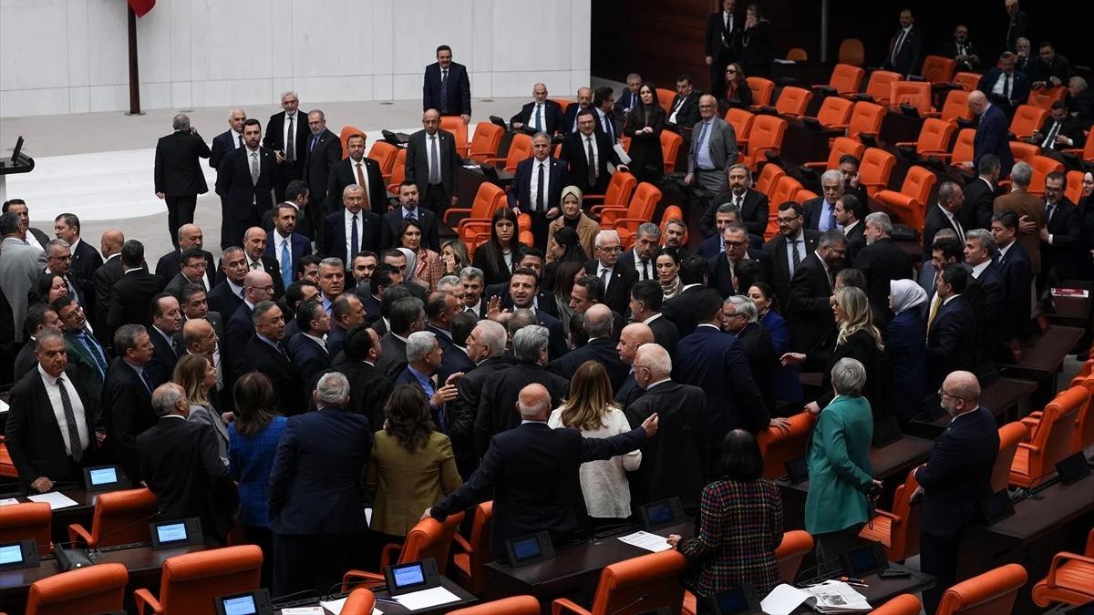CHP'den emekli bayram ikramiyesine engel! lk etapta 3 bin liralk deme yaplacak
