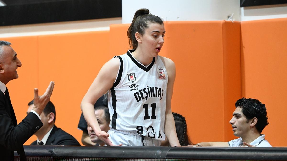 Beikta'a kt haber! Elif Bayram sezonu kapatt