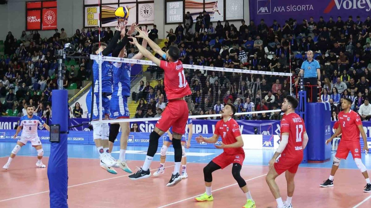 Halkbank, Kupa Voley'de final biletini kapt