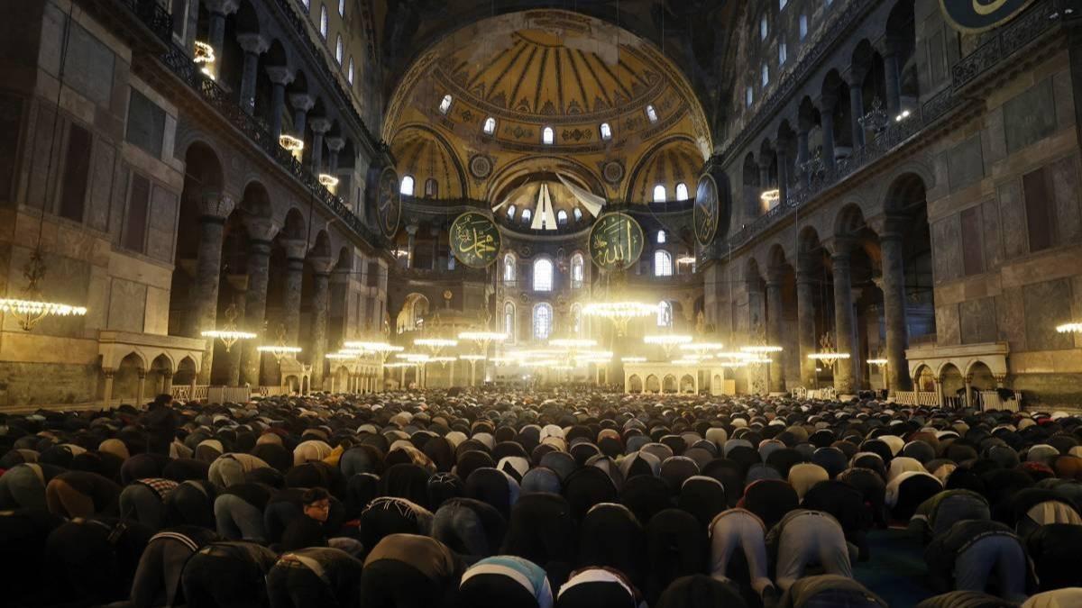 l il belli oldu: te bayram namaz saatleri