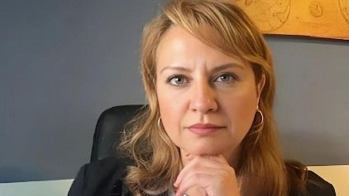ili Belediye Bakan Yardmcs Ebru zdemir adliyeye sevk edildi