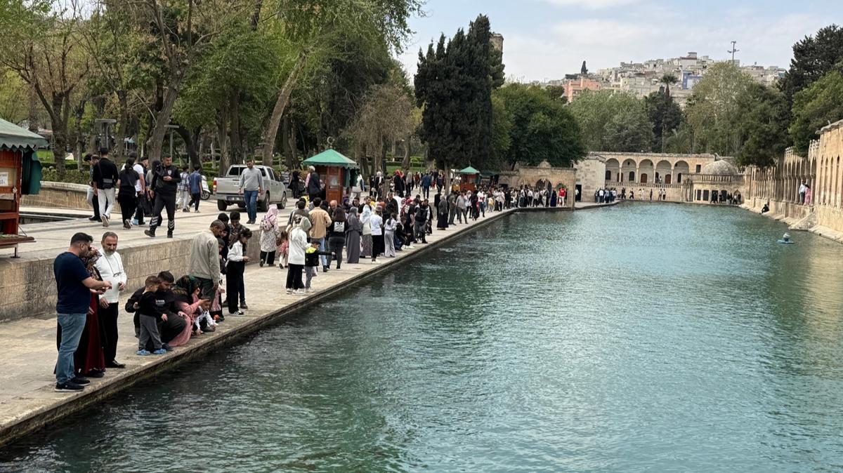 Balklgl'de bayram younluu