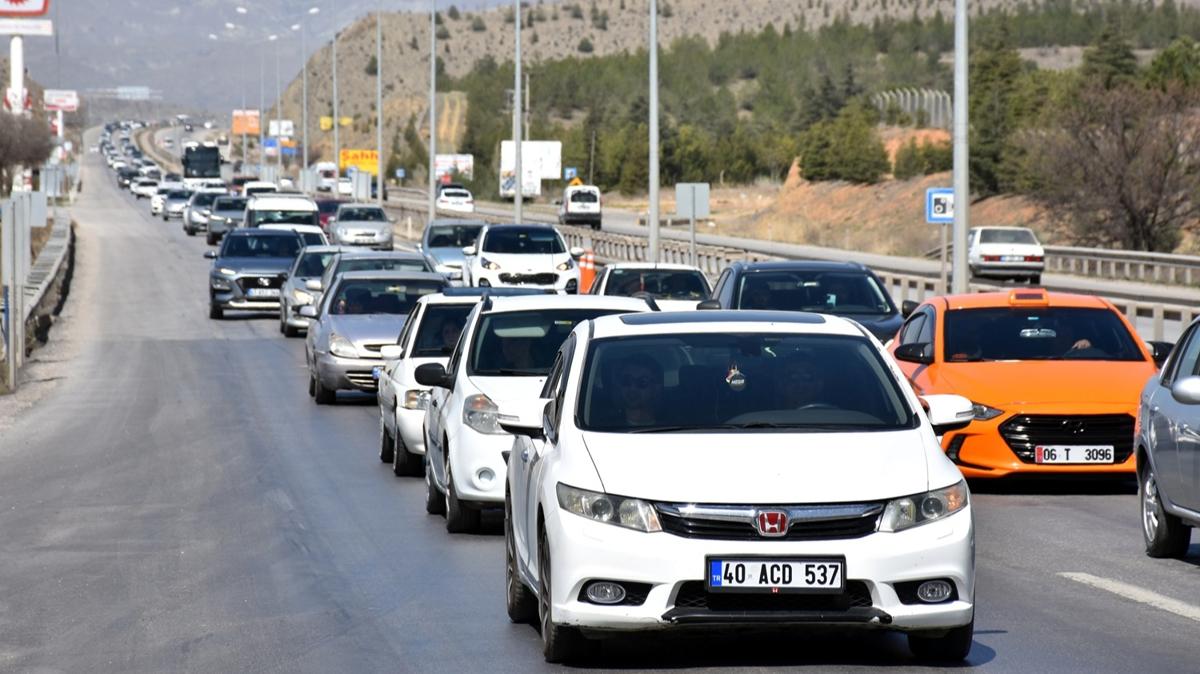 ''Kilit kavak'' Krkkale'de trafik younluu yaanyor