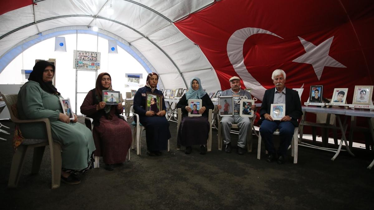 Diyarbakr annelerinin evlat nbeti bayramda da sryor 