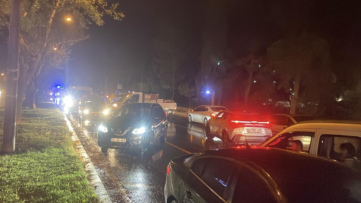 zmir ve Aydn'da saanak ve frtna etkili oldu