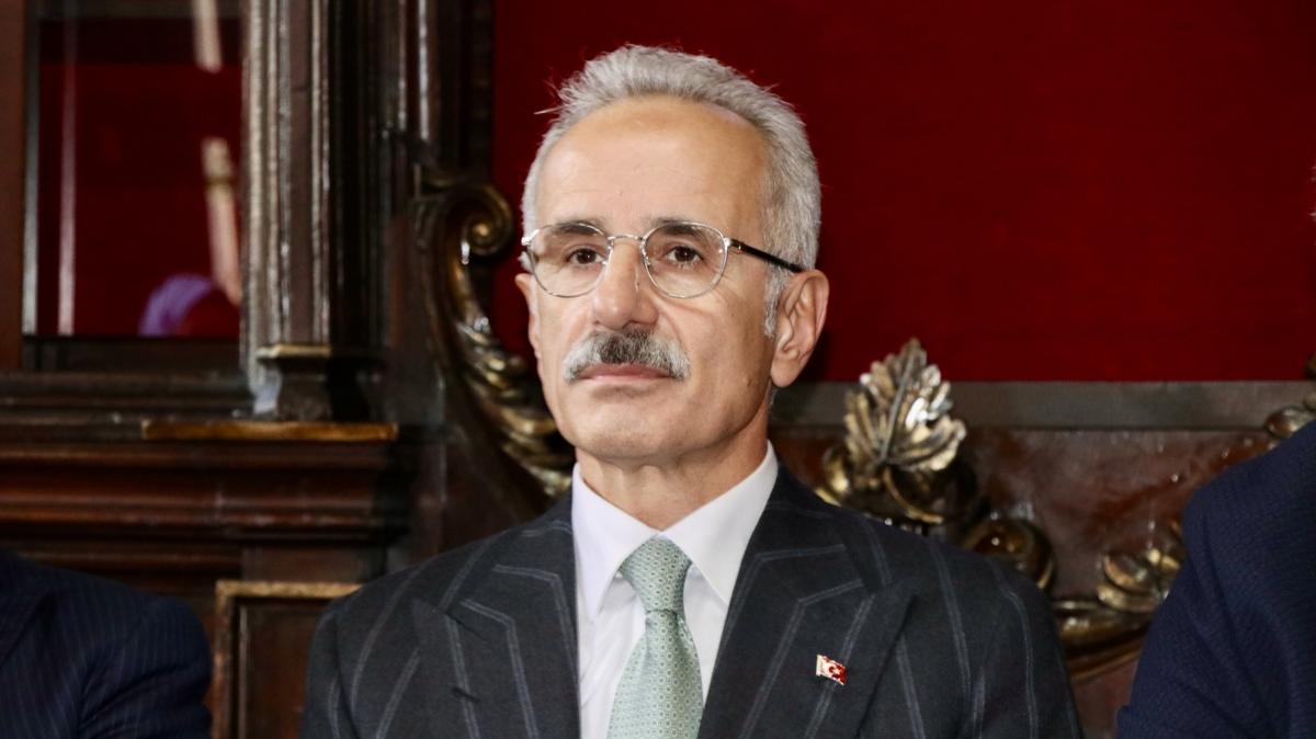 Bakan Uralo�lu: G�venli ve ak�ll� ula��m altyap�s�yla trafik kazalar�n� azaltmay� hedefliyoruz