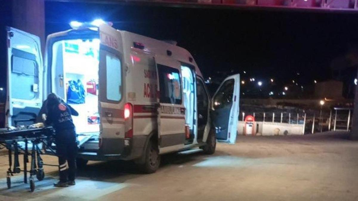 Bilecik'te dehet! Kocasnn boazna bak saplad 
