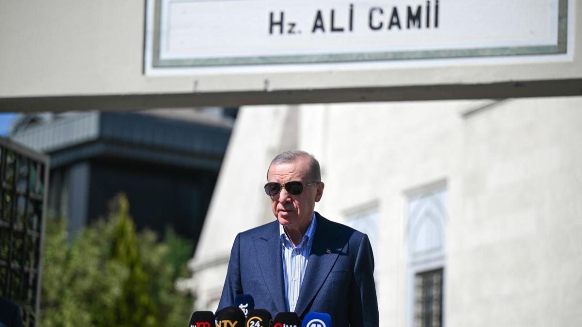 Cumhurbakan Erdoan cuma namazn Hz. Ali Camisi'nde kld