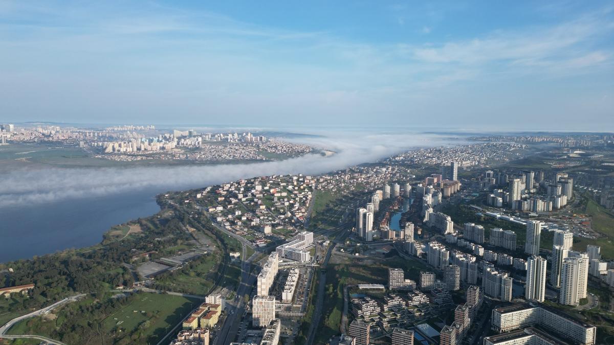 stanbul'da sabah saatlerinde sis etkili oldu 