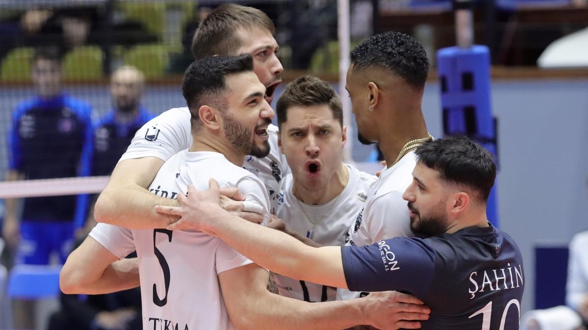 Altekma'nn konuu Spor Toto  