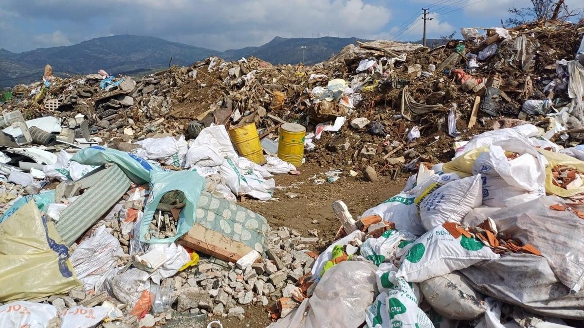 evre kirliliine neden olan Bayrakl Belediyesi'ne ceza