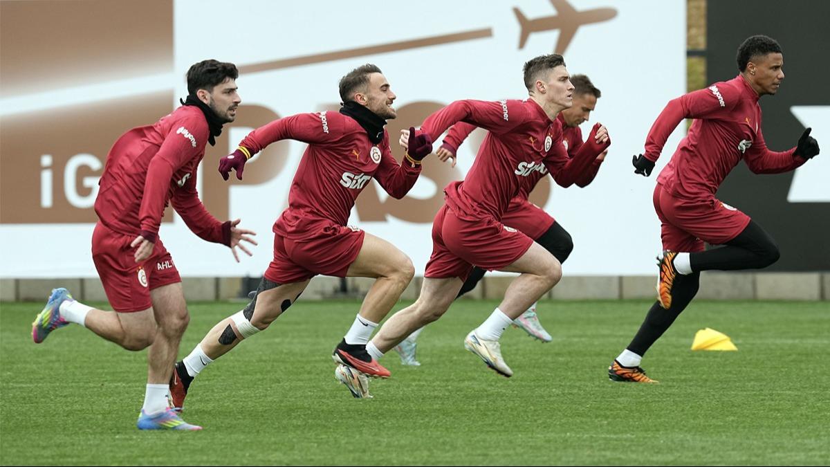 Galatasaray, Samsunspor mesaisinde