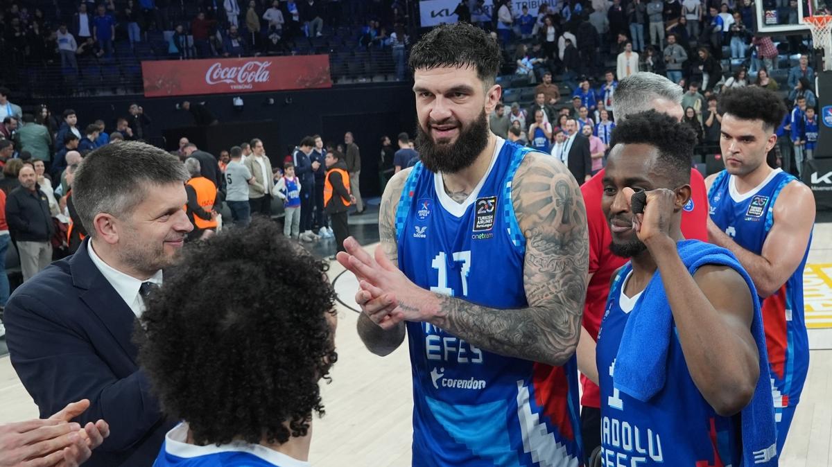 Anadolu Efes'in play-off bileti iin kritik ma: Zalgiris