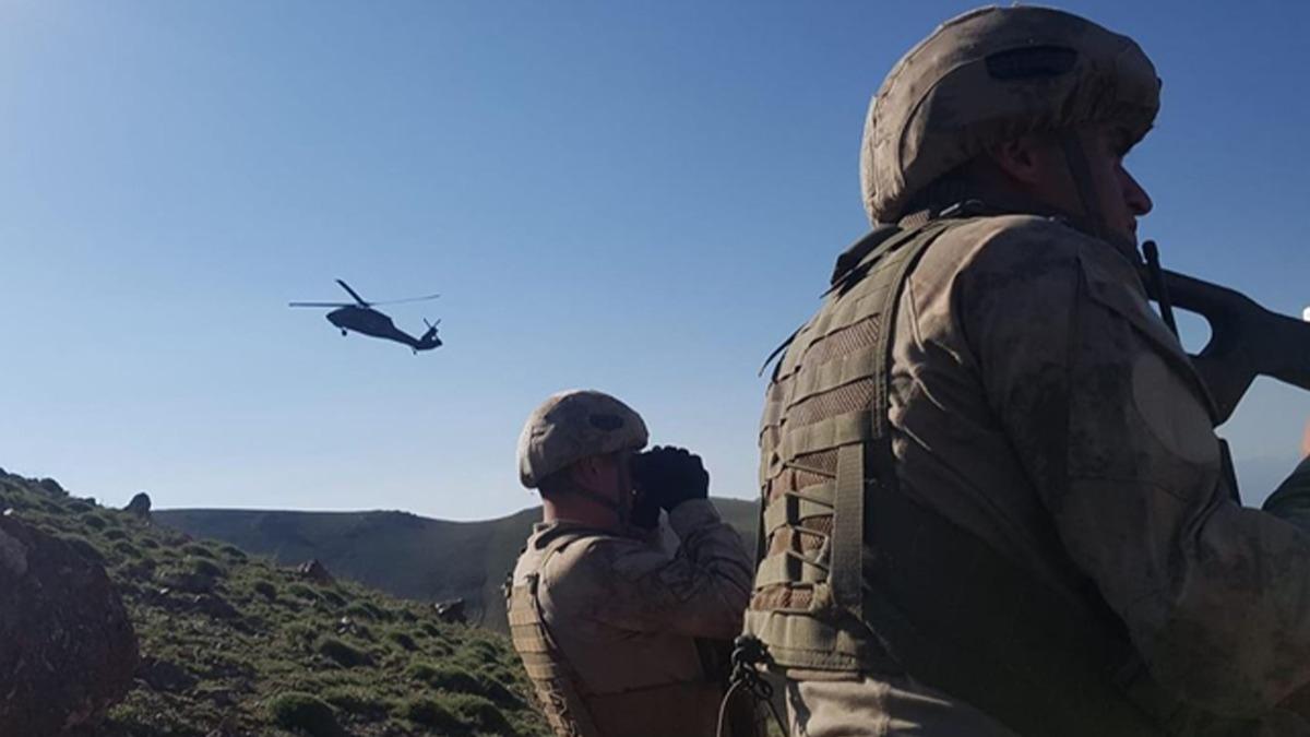 Van'da terr operasyonu: 24 gzalt