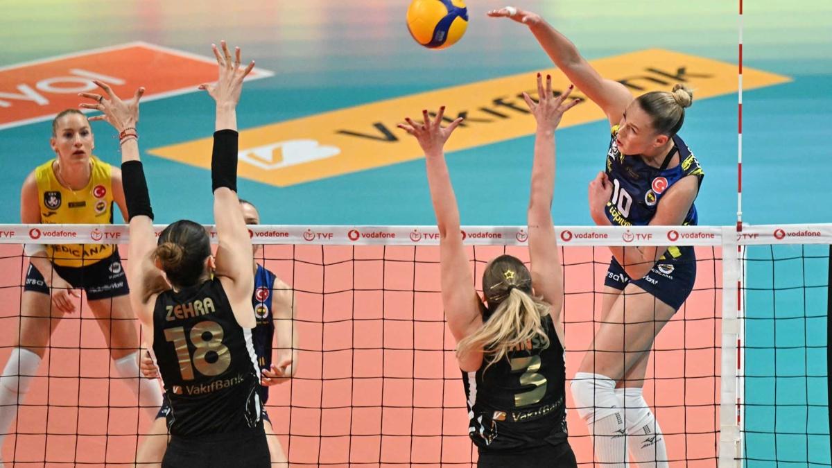 VakfBank ampiyonluk, Fenerbahe ise seri iin sahaya kacak