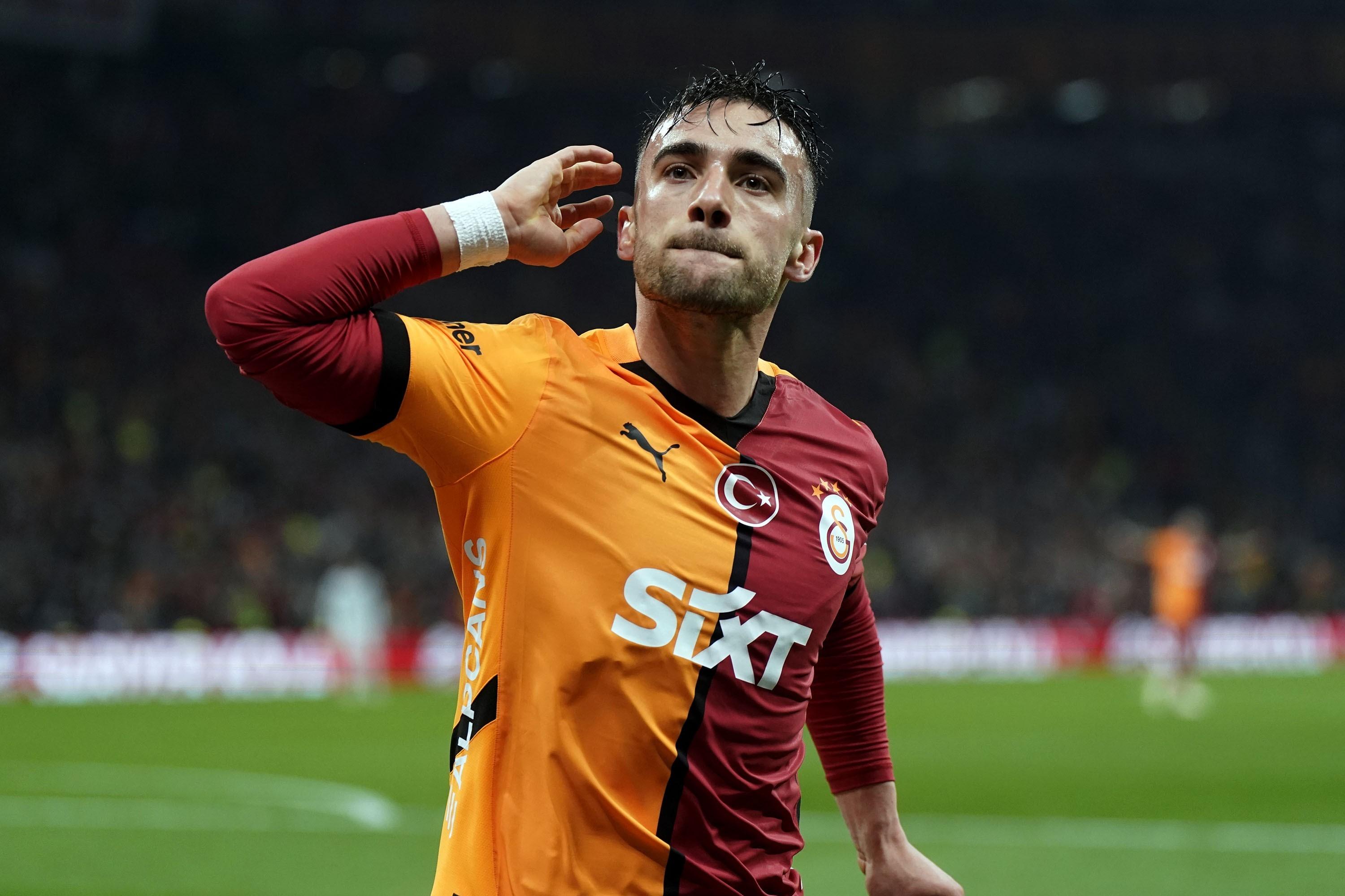 Yunus Akgün'den Galatasaray'da dalya