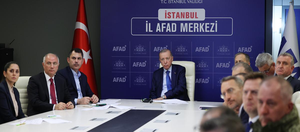 Cumhurbakan Erdoan'dan vatanda rahatlatan aklama: Tm birimlerimizle 7/24 teyakkuz halindeyiz