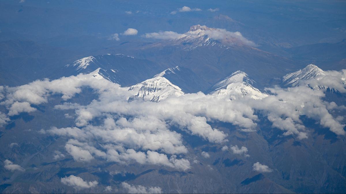 Rusya'daki Elbruz Da'na trmanan 2 Trk dacdan ac haber