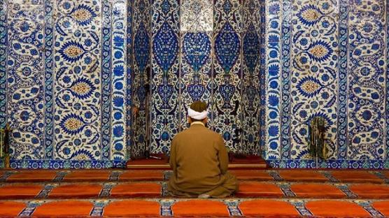 Diyanet Cuma hutbesinin konusu ne? Diyanet leri Bakanl 25 Nisan 2025 Cuma hutbesi