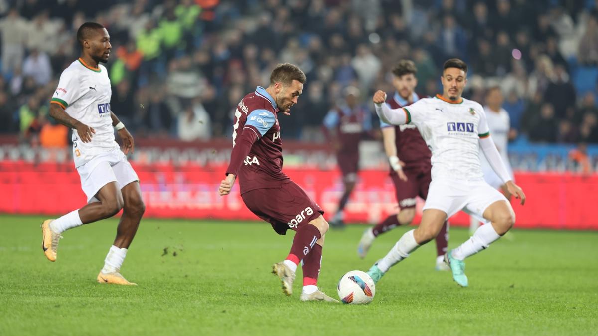 Trabzonspor ile Alanyaspor, 18. kez kozlarn paylaacak.