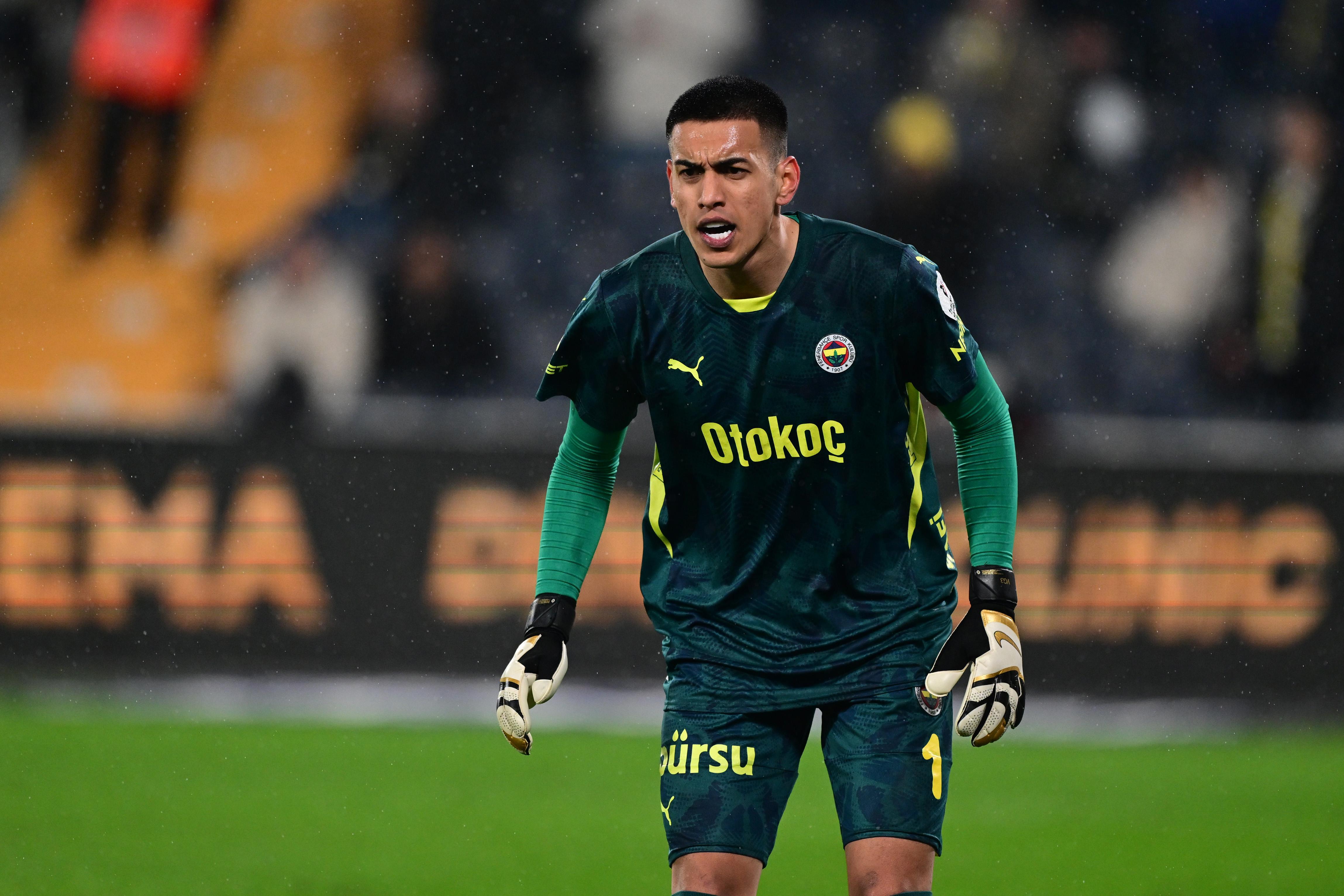 Fenerbahçe'de Haziran ayrılığı: Yeni transfer için çalışmalar başladı!