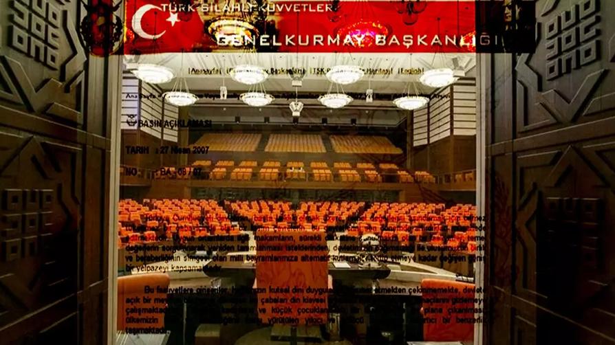 "Cumhurbaşkanımızın dik duruşuyla tarihin çöplüğüne attık"