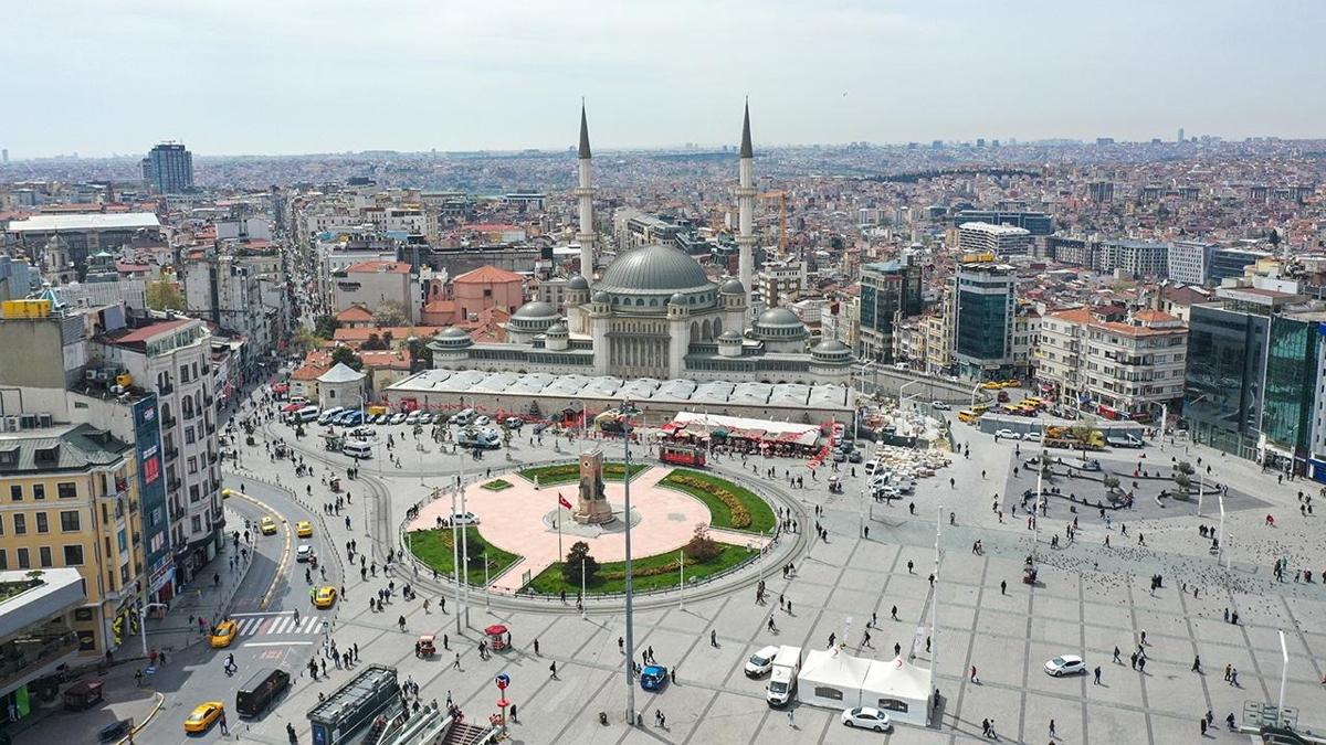 1 Mays iin Taksim'de bir dizi nlem alnd