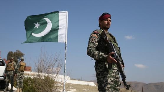 Pakistan'dan Hindistan'a 'iddetle karlk veririz' uyars