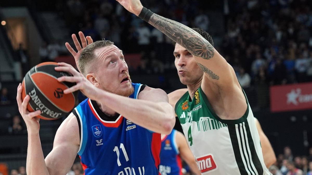 Anadolu Efes iin kritik ma: Panathinaikos