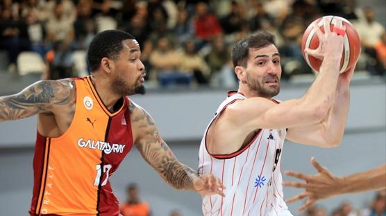 Galatasaray, deplasmanda farkl kaybetti
