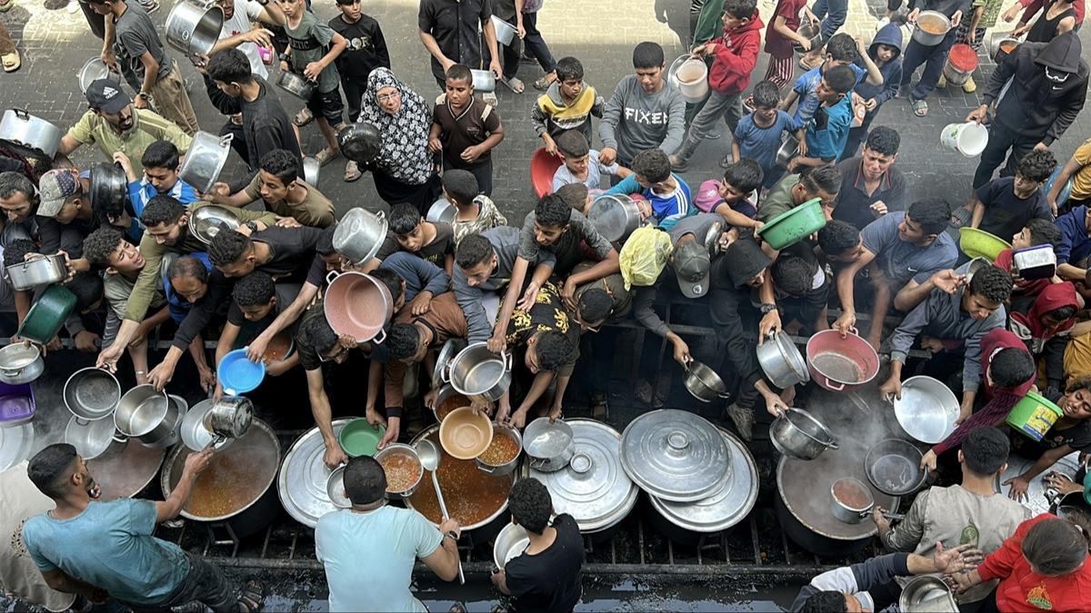 Gazze'den dnyaya ar: Alktan len ocuklar kurtarn