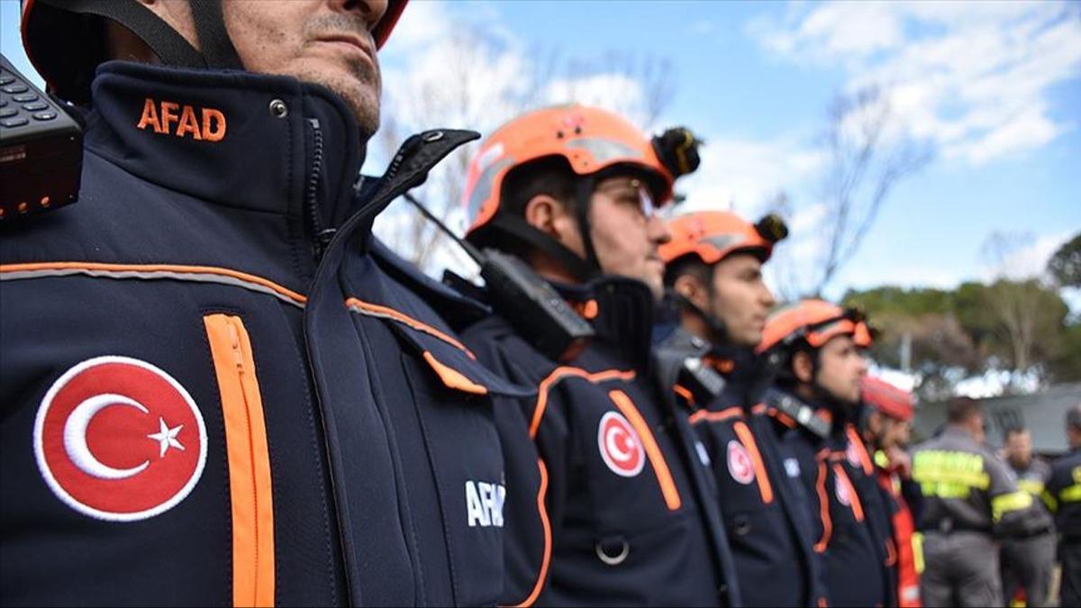 stanbul depremlerinin ardndan AFAD'a gnll bavurusu 4 kat artt