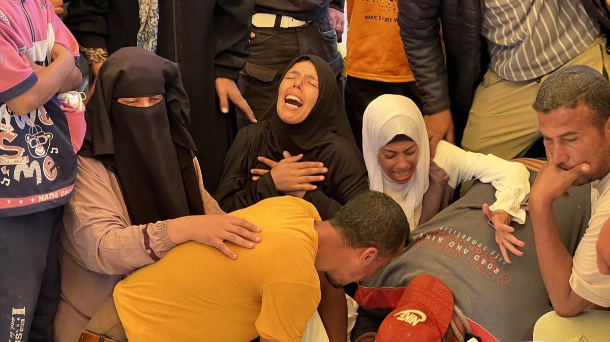 Katil srail'in Gazze'ye saldrlarnda can kayb 52 bin 535'e ykseldi