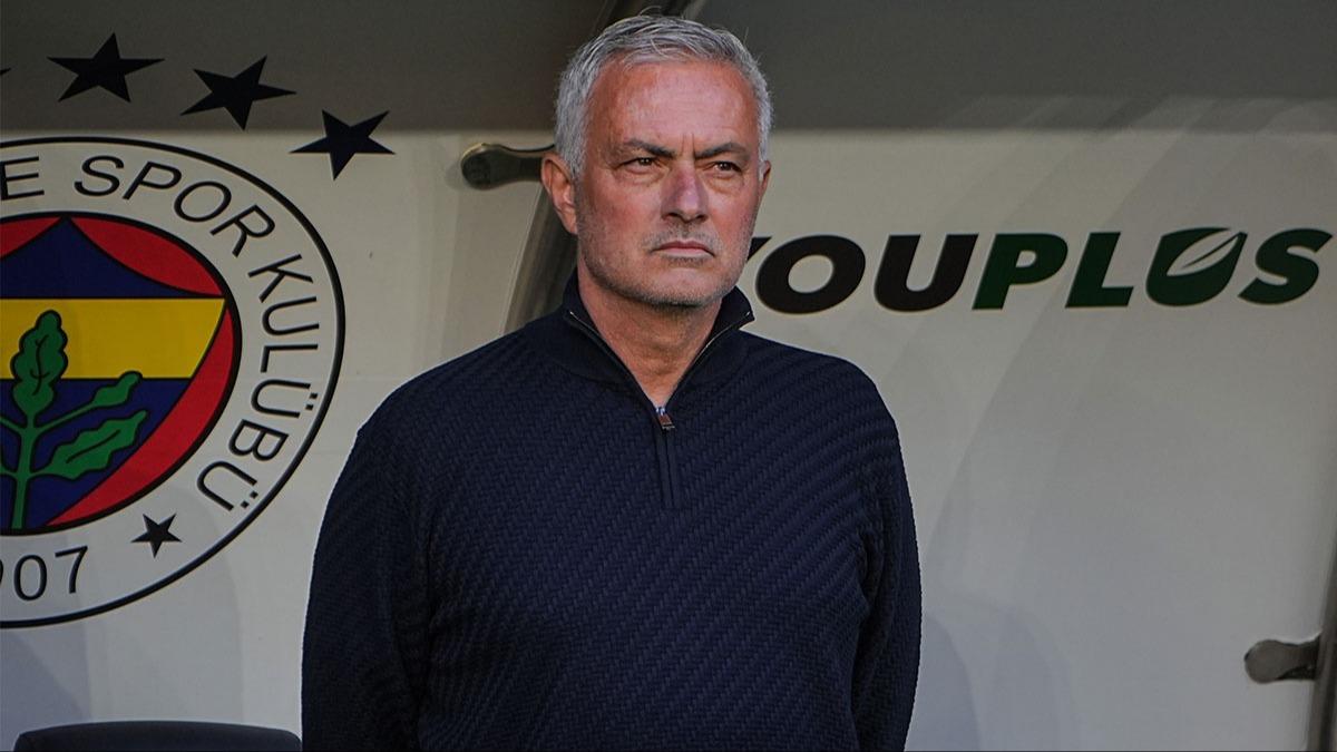 Jose Mourinho ile grmeler balad! Suudi ekibinden dev teklif