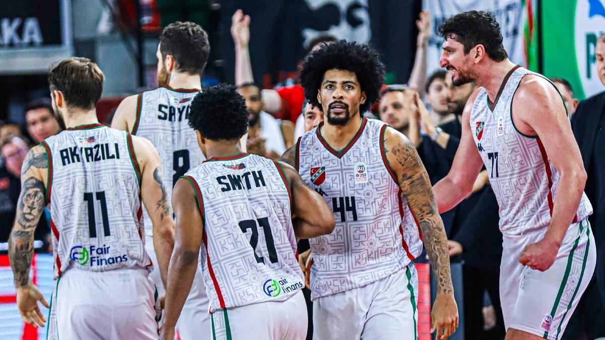 Karyaka, Fenerbahe deplasmannda 