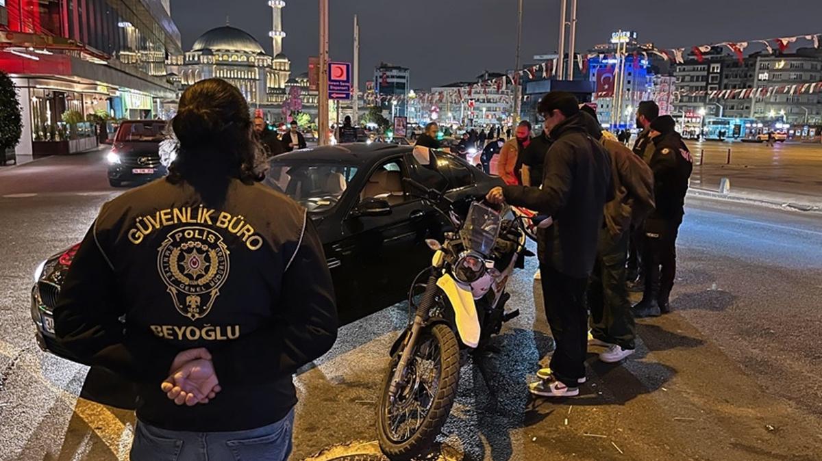 ''Huzur stanbul'' uygulamasnda ok sayda silah ve uyuturucu ele geirildi