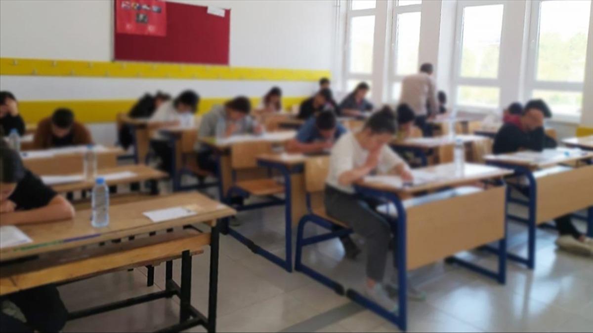 MEB'den lisede yeni müfredat hazırlığı