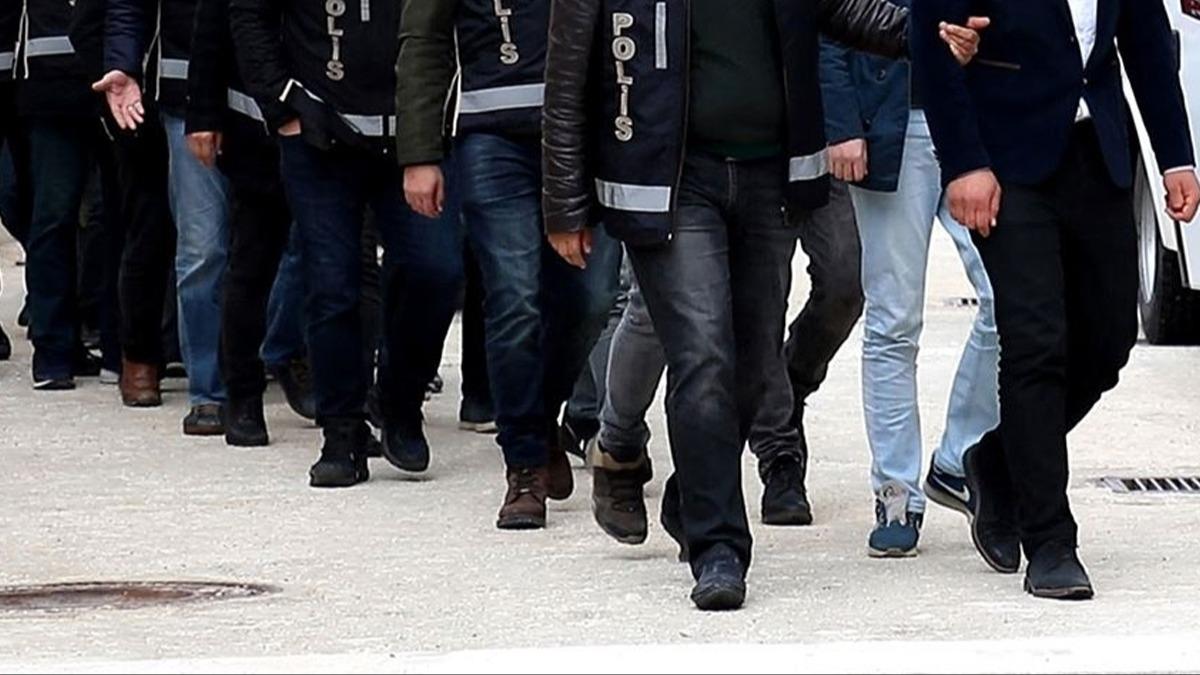 FET'ye e zamanl darbe: 5 ilde 10 pheli yakaland