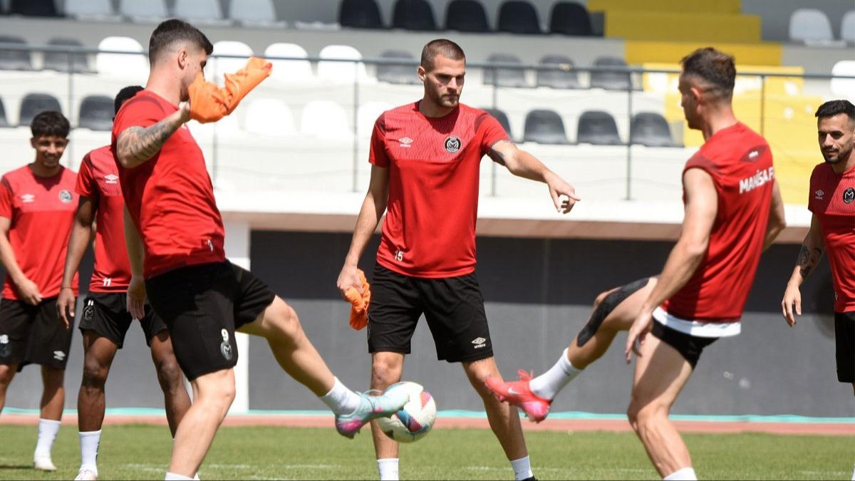 Manisa FK, mraniyespor mesaisinde