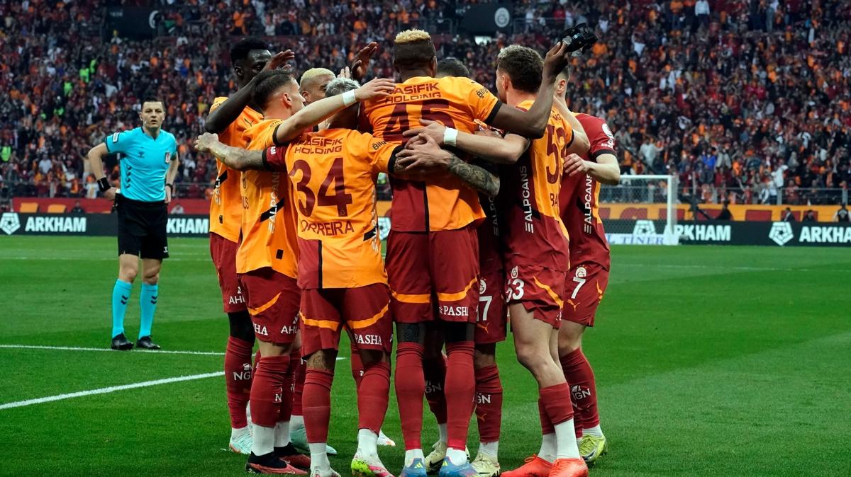 Galatasaray'da 4 futbolcu ceza snrnda