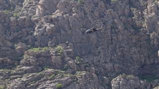 Hakkari'de yaşlı adam askeri helikopterle hastaneye ulaştırıldı
