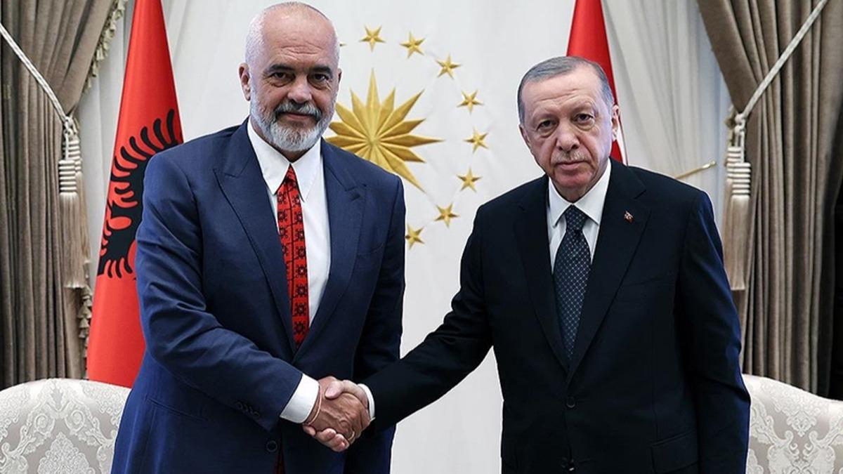 Cumhurbakan Erdoan, Arnavutluk Babakan Rama ile grt