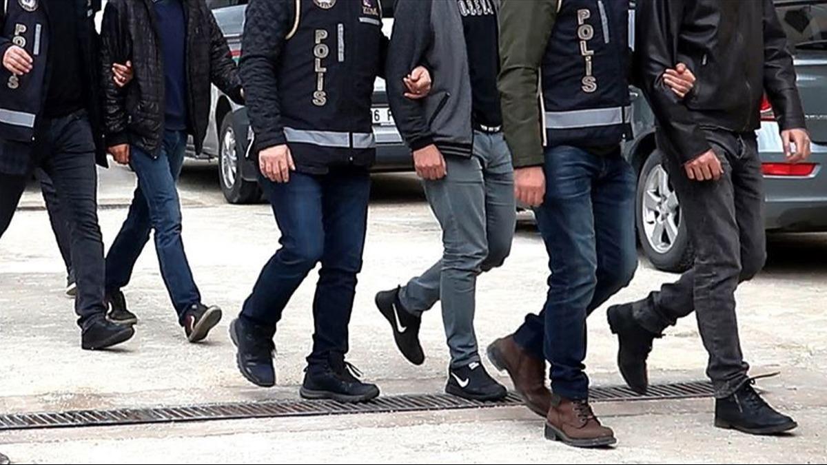 Denizli merkezi 4 ilde e zamanl operasyon: ok sayda zehir taciri yakaland