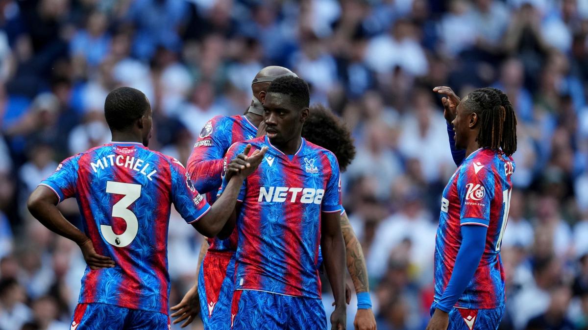 Crystal Palace, Tottenham'a ans tanmad